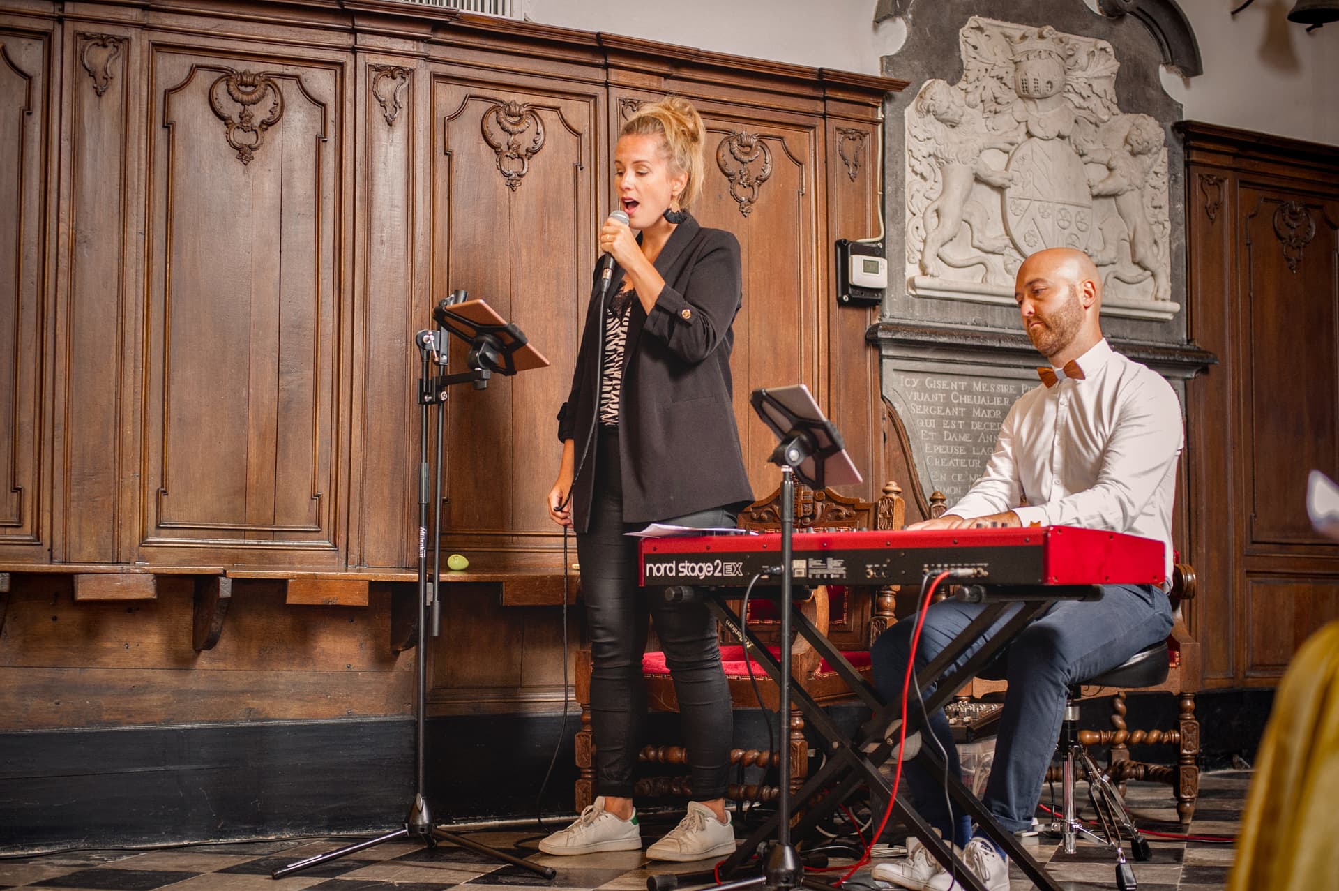 Prestation musicale live pendant une cérémonie de mariage