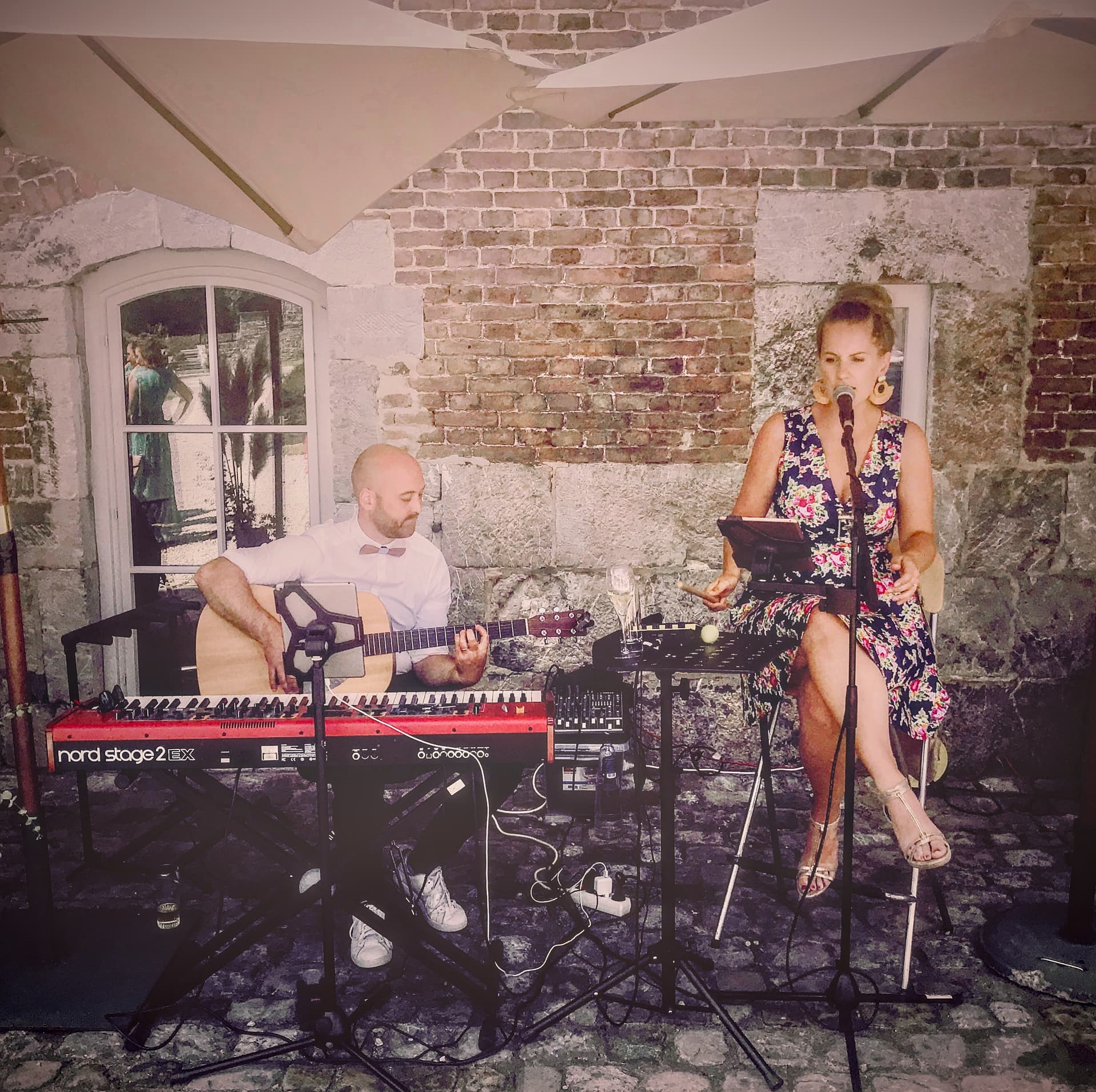 Duo piano-voix Sunrise Music en concert lors d'un mariage