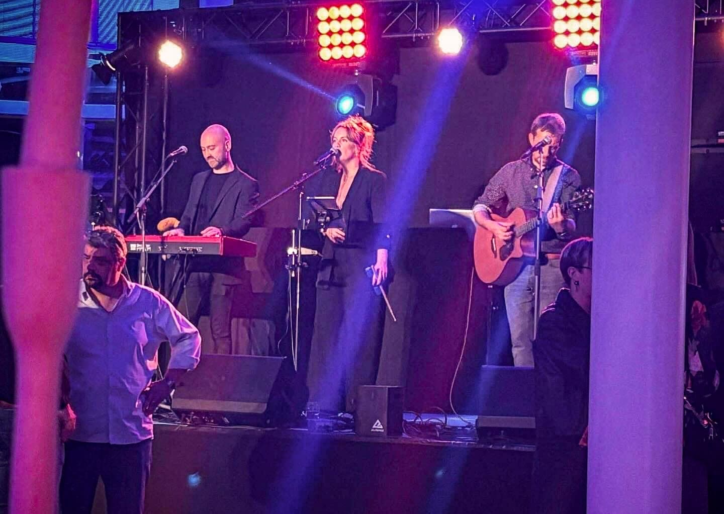 Sunrise Music en concert lors d'un événement privé